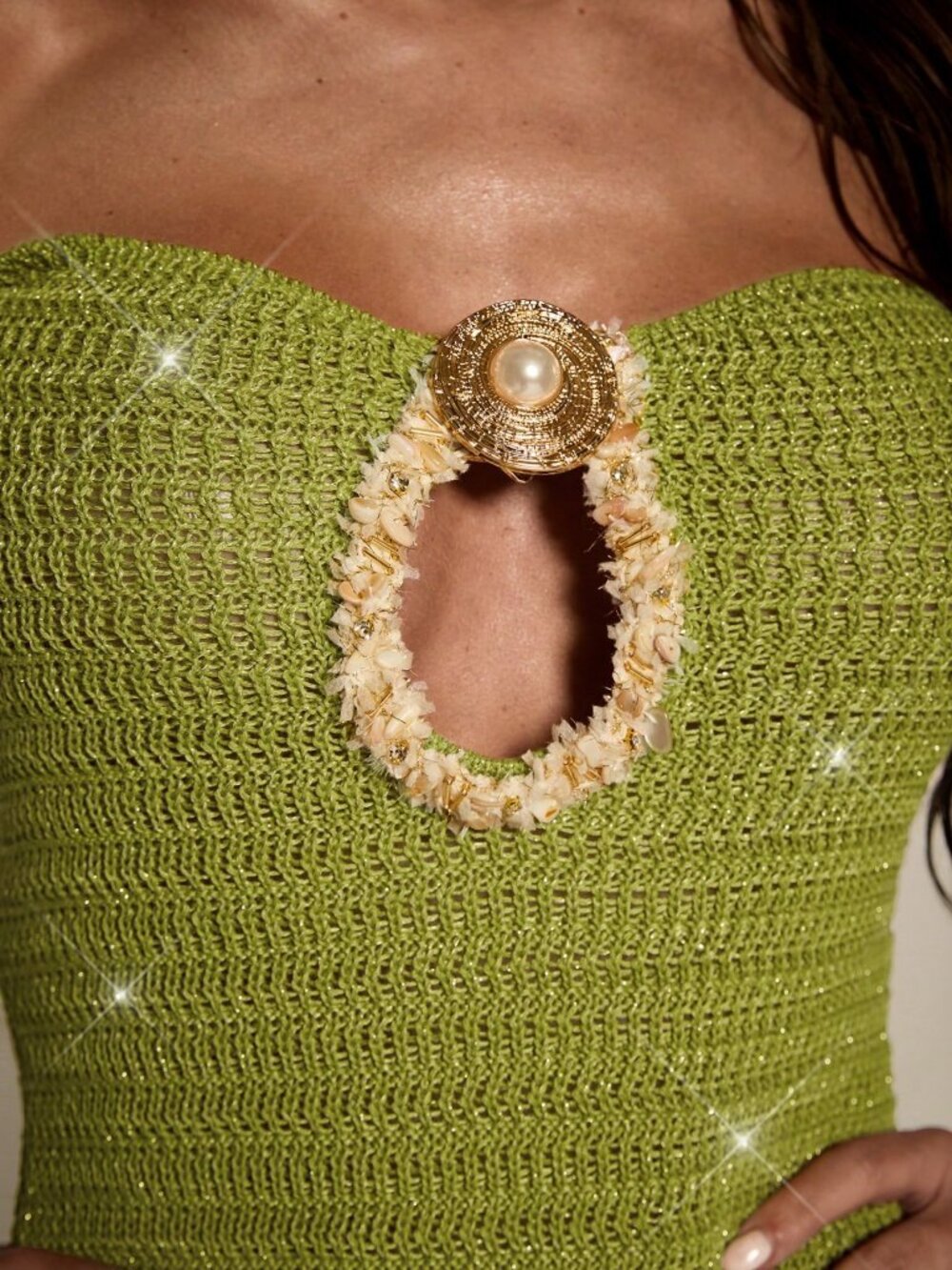 Green Chic Women's Strapless Ruffle Hem Hollow Knitted Dress with Metal Buckle - Picture 3 of 5